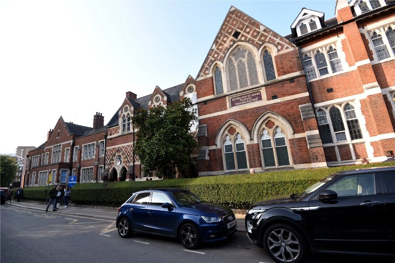 Humphrey Court, London, SW11