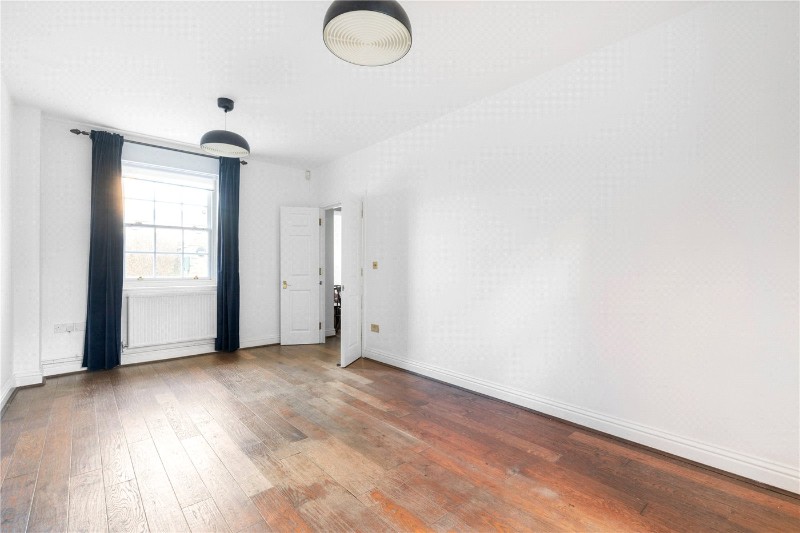 Henry Tate Mews, London, SW16