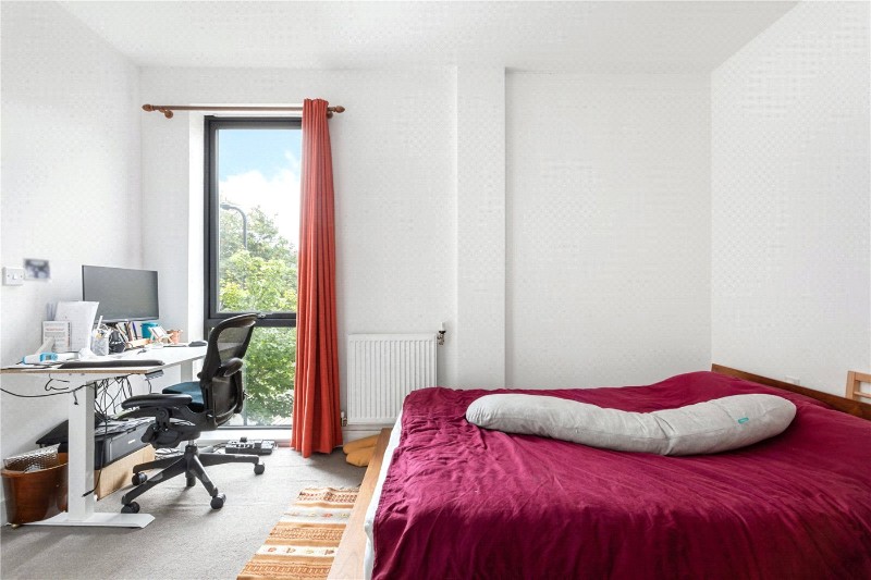 Tryon Crescent, London, E9