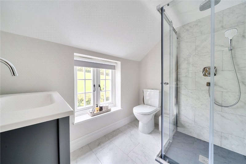 Bealeswood Lane, Dockenfield, Farnham, Surrey, GU10