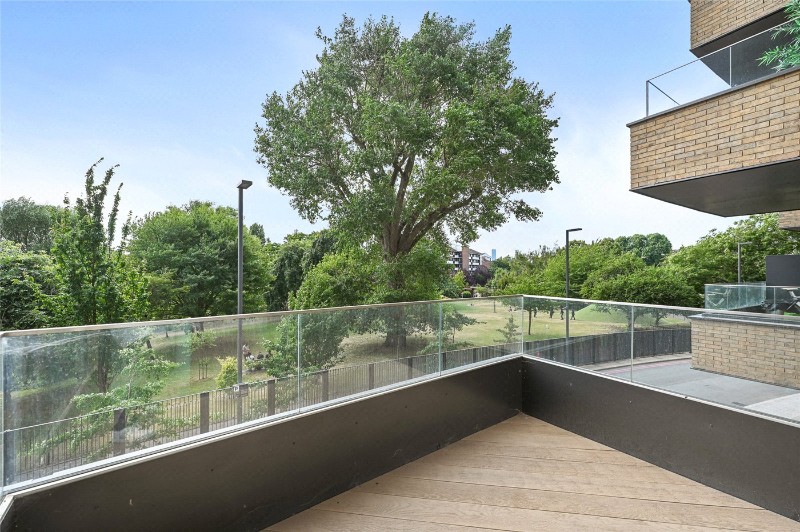 Wood Crescent, London, W12