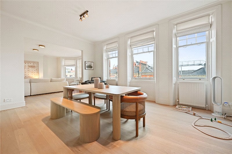 Wynnstay Gardens, Kensington, London, W8