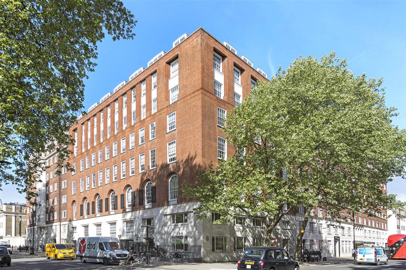 Property for sale in Endsleigh Court, Upper Woburn Place, London, WC1H (Ref WES190105) £325,000
