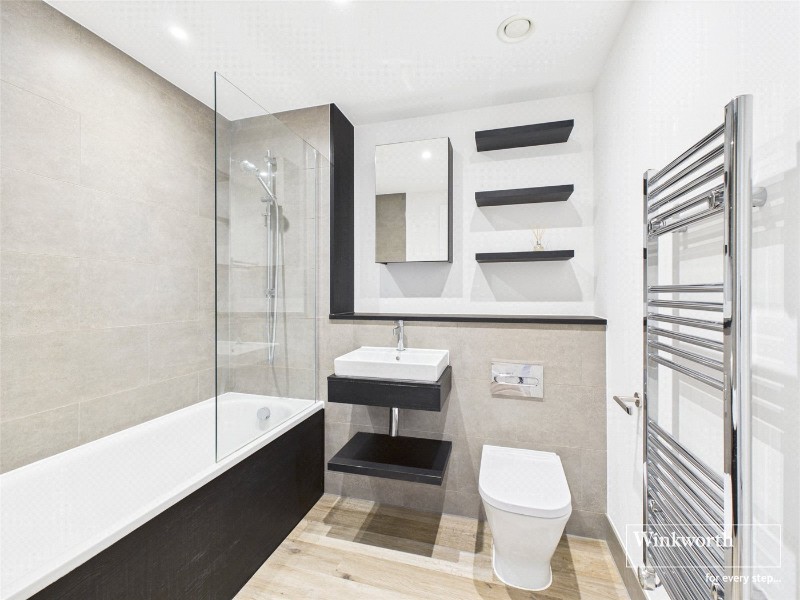 Flagstaff Road, Bankside Gardens, Reading, Berkshire, RG2