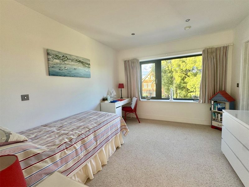 Kivernell Road, Milford on Sea, Lymington, Hampshire, SO41