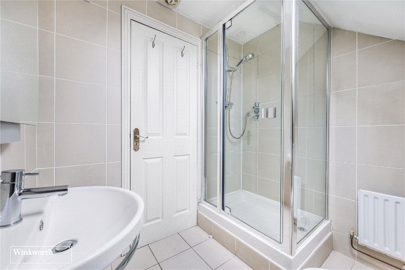 Alfred Close, London, W4