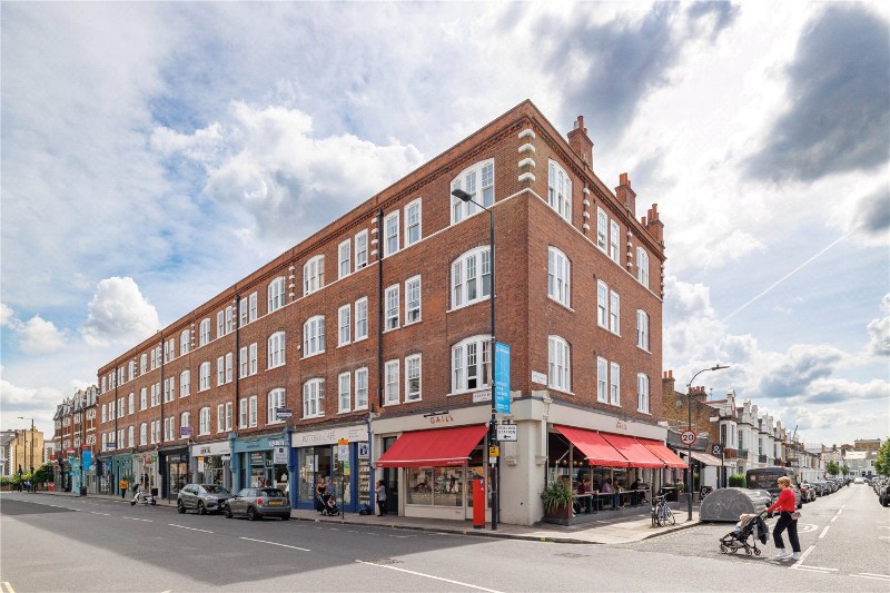 Kings Court Mansions, 737 Fulham Road, London, SW6