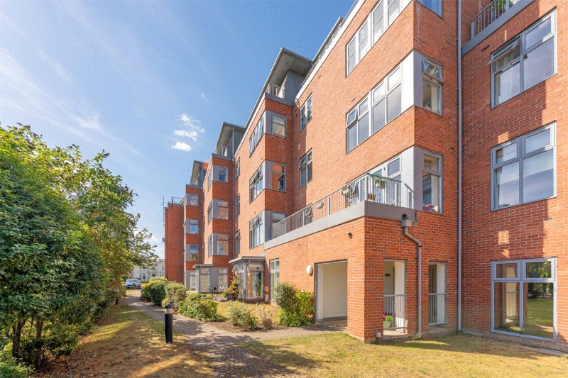 Avenue Road, Leamington Spa, Warwickshire, CV31