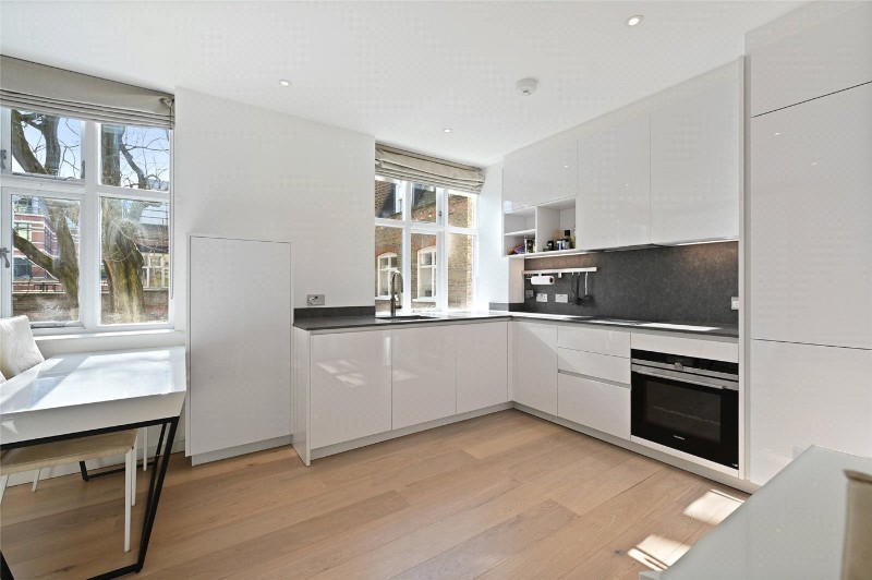 Carter Lane, London, EC4V