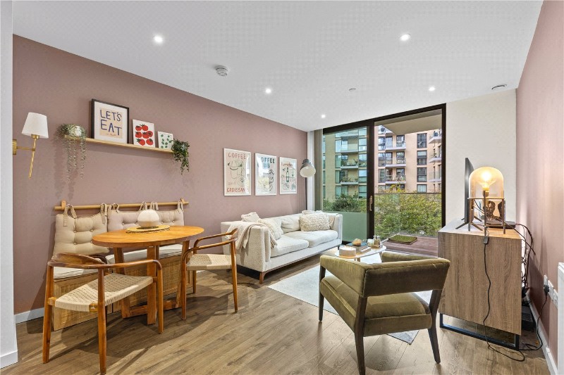 Bridle Mews, London, E1