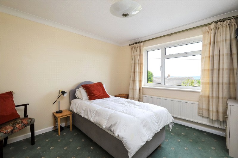 Crescent Close, Winchester, Hampshire, SO22