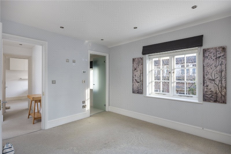 Forge Lane, Richmond, TW10