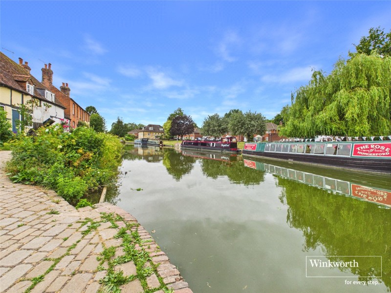 Breach Square, Priory Avenue, Hungerford, Berkshire, RG17