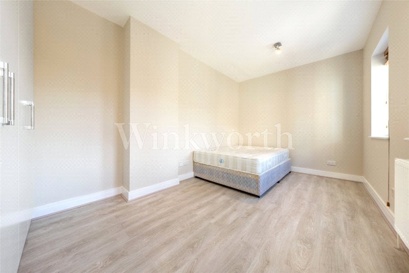 Finchley Road, London, NW11