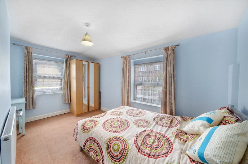 Kiver Road, London, N19