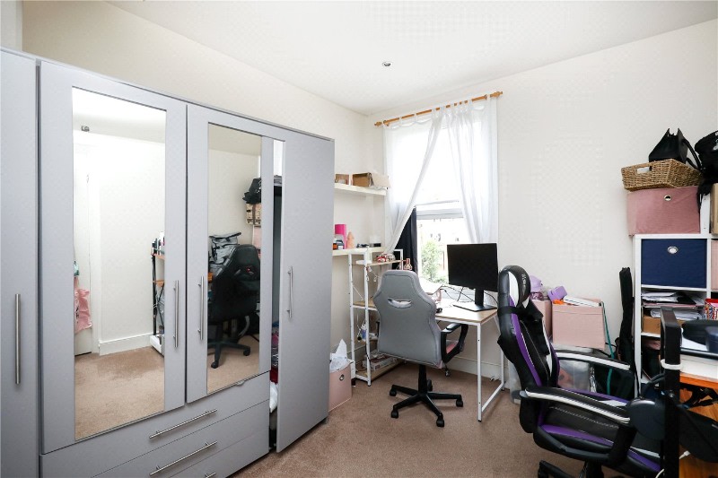 Julian Avenue, London, W3