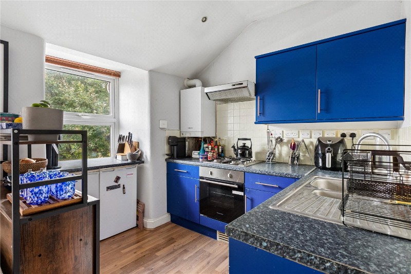 London Road, Mitcham, CR4