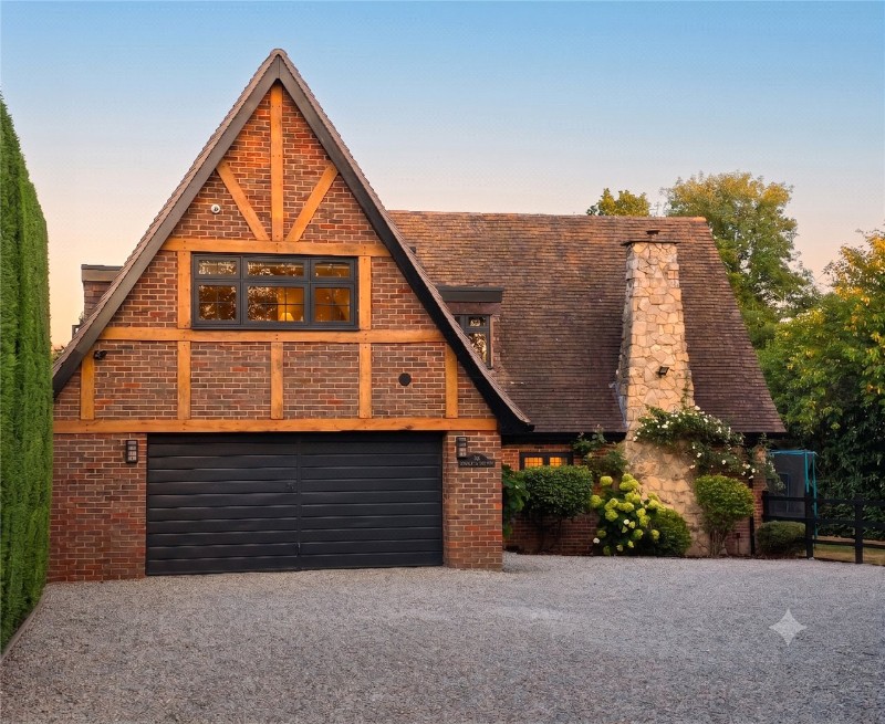 Fox Hill, Farley Hill, Reading, Berkshire, RG7