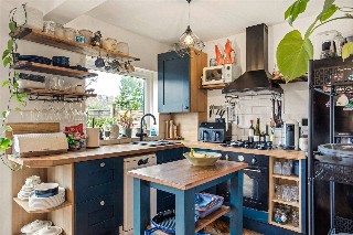 Lyveden Road, London, SW17