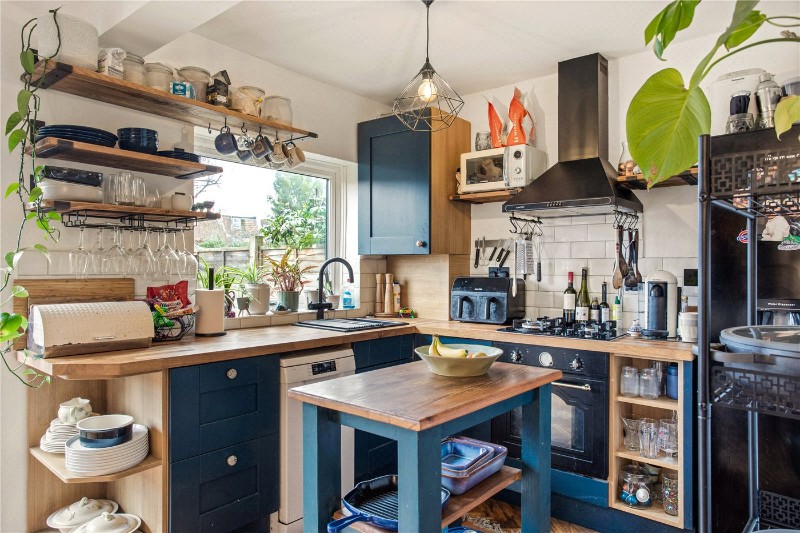 Lyveden Road, London, SW17