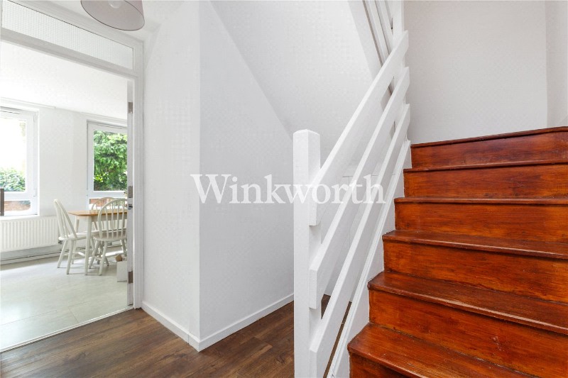 Erskine Crescent, London, N17
