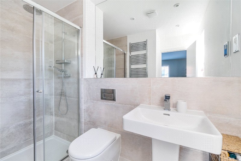 Potters Mews, Wrecclesham, Farnham, Surrey, GU10