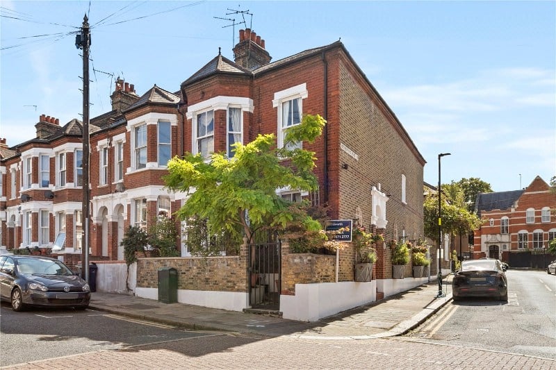 Brayburne Avenue, London, SW4