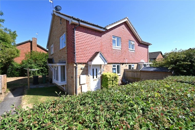 Longstock Close, Chineham, Basingstoke, Hampshire, RG24