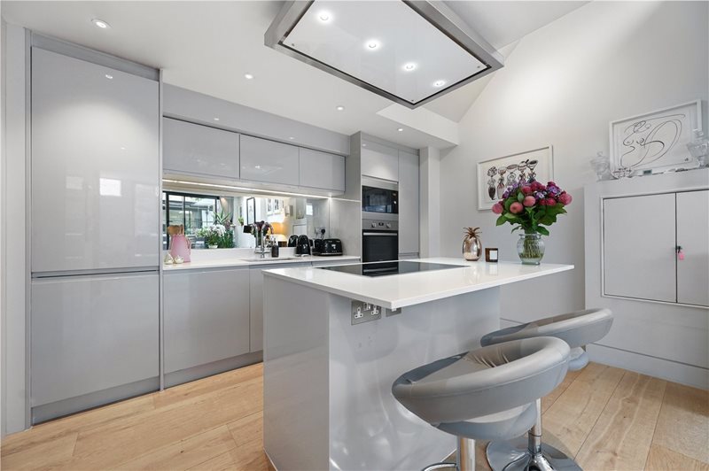 Lonsdale Road, London, W11
