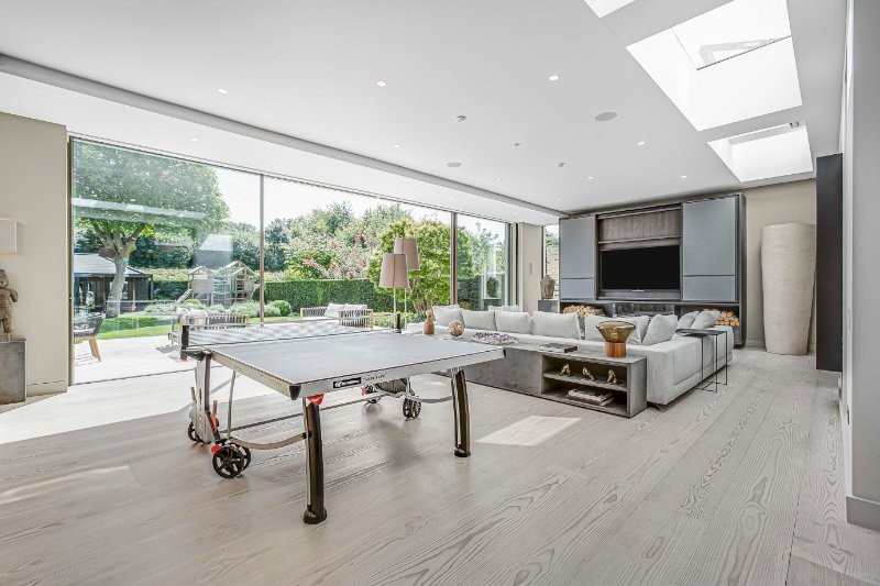 Castelnau, Barnes, London, SW13