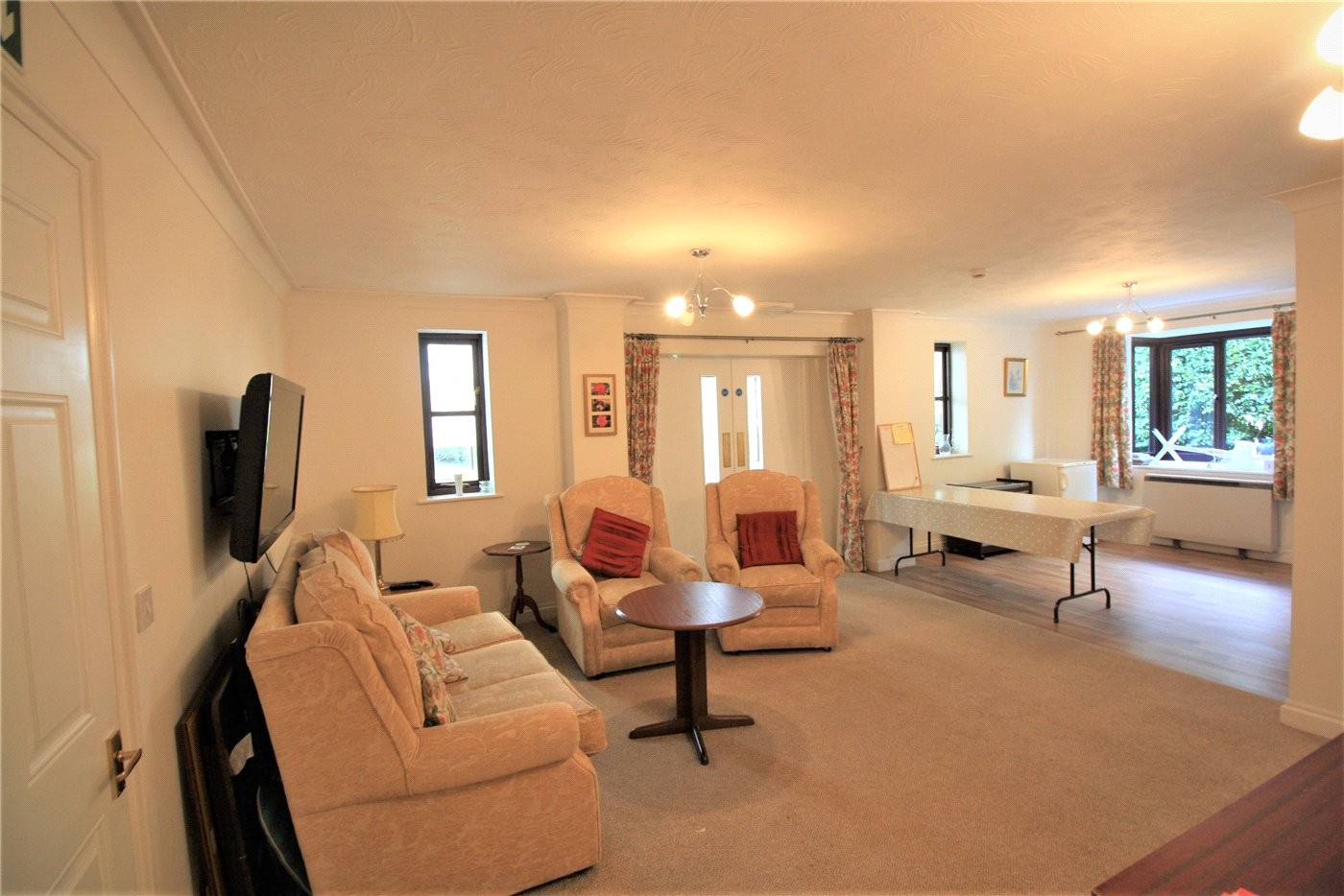 2 bedroom property for sale in Old School Close, Stokenchurch, High