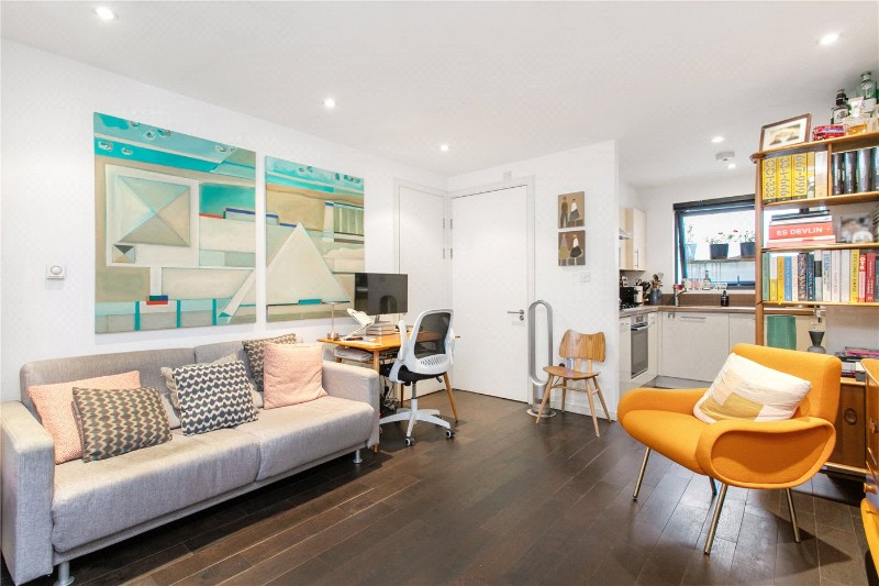 City Road, London, EC1V