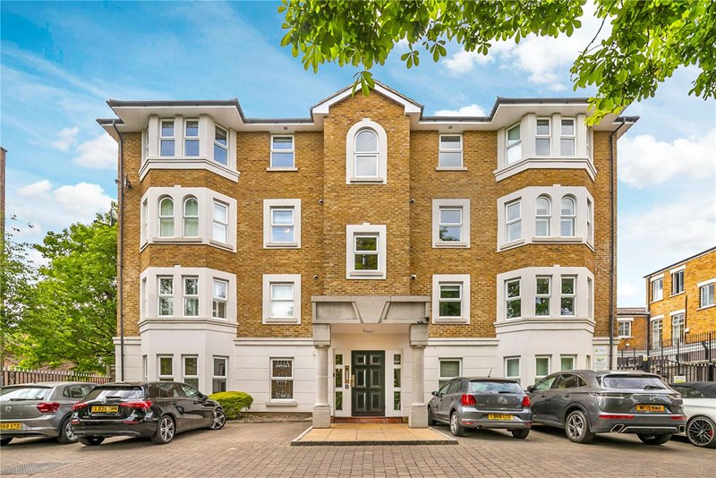 Clarence Mews, London, SW12
