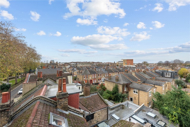 Shacklewell Lane, London, E8