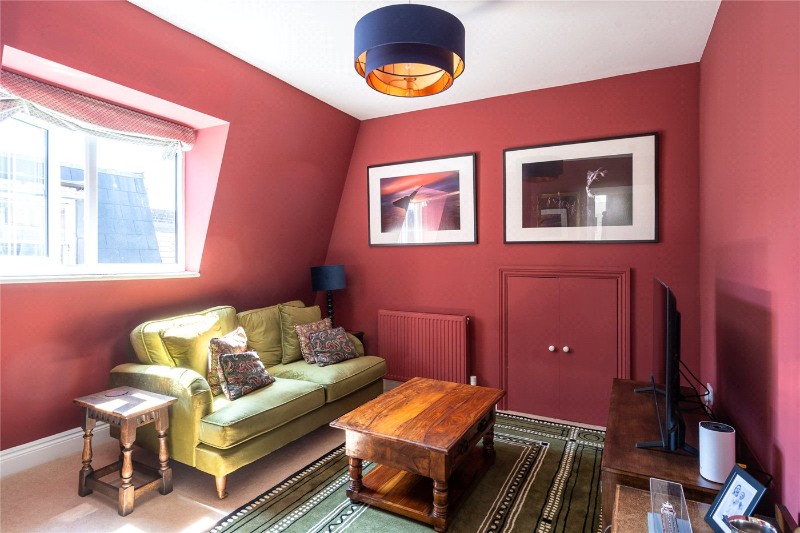 Gleneagle Road, London, SW16