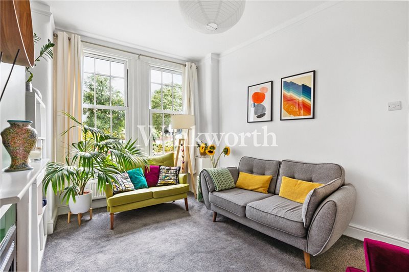 Victoria Crescent, London, N15