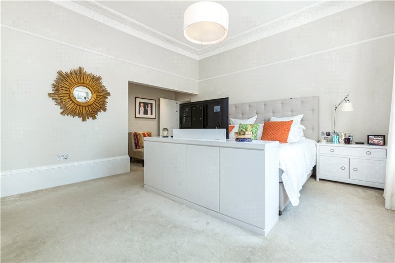 Lonsdale Road, Barnes, London, SW13