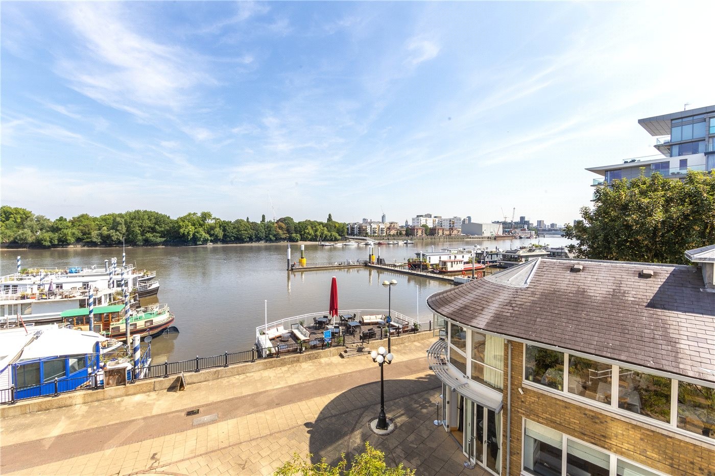 1 bedroom property for sale in Prospect Quay, 98 Point Pleasant, London