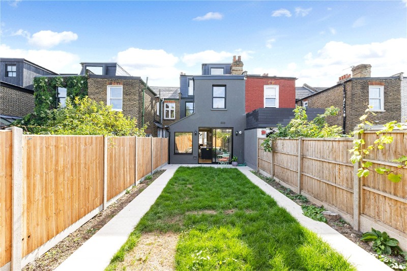 Falkland Road, London, N8