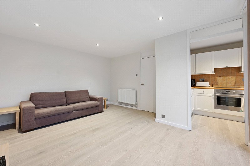 Ollgar Close, London, W12