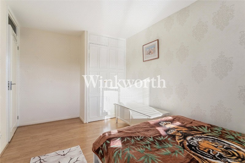 Caradon Way, London, N15