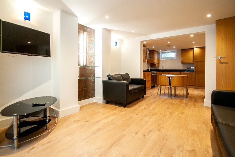 Fairbridge Road, London, N19