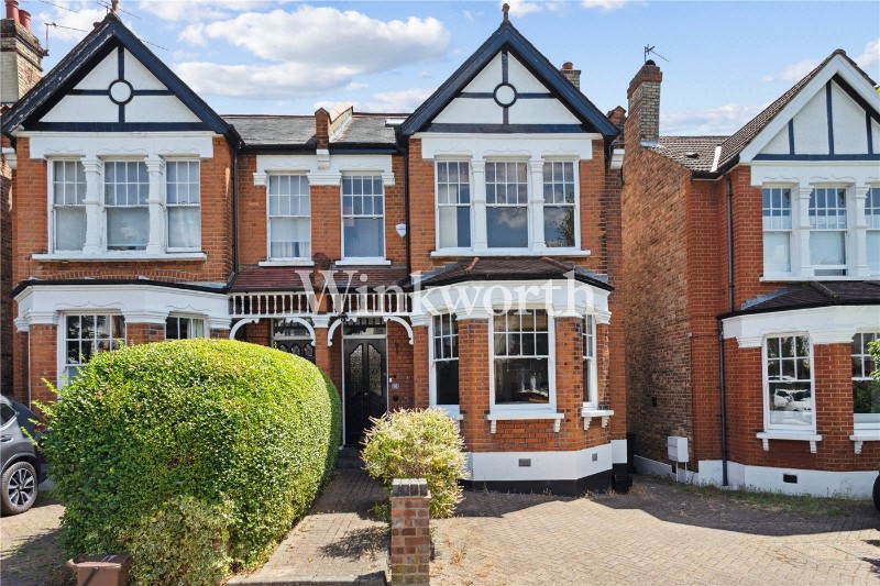 Lakeside Road, London, N13