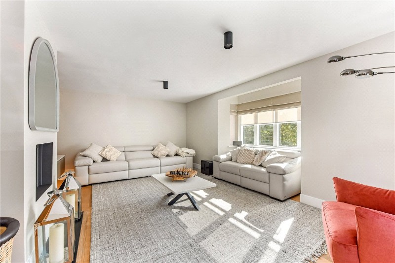 Borough Road, Petersfield, Hampshire, GU32