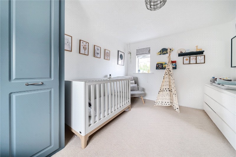 Arthur Close, Bagshot, GU19