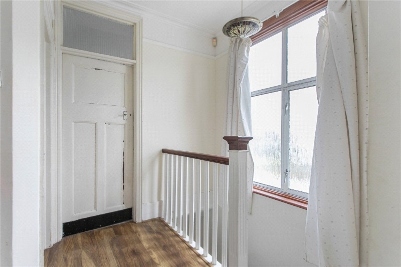 Riverway, London, N13