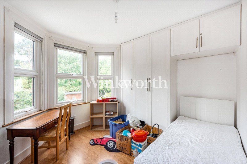Devonshire Road, Palmers Green, London, N13