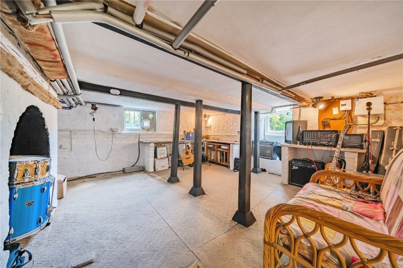 Trunk Road, Farnborough, Hampshire, GU14