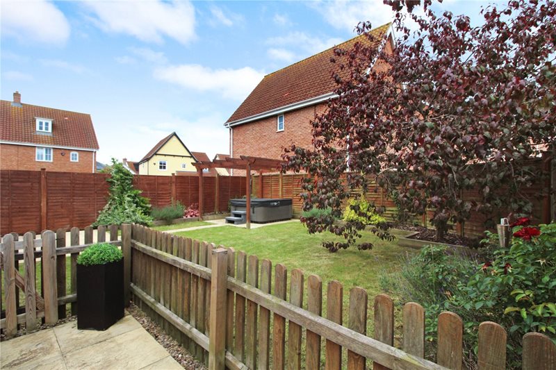 Sterlet Grove, Mulbarton, Norwich, Norfolk, NR14