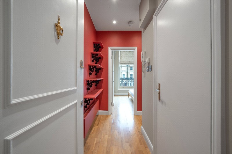 Sutherland Avenue, London, W9